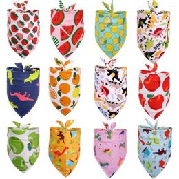 Vêtements pour chiens 50pcs Bandana Fruit Style Produits pour animaux de compagnie Petit chat Chiot Bandanas Écharpe Coton Chiens Bavoirs Accessoires pour animaux de compagnie