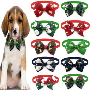 Appareils pour chiens 50pcs Christmas Pet Cat Bow Ties Réglable Collier de vacances Collier de toilettes pour les petits chiens