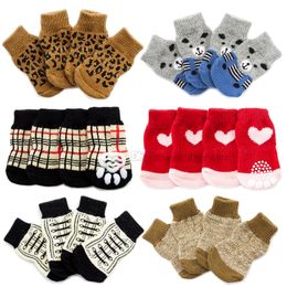 Vêtements pour chiens anti-dérapant tricoté coton chien chat chaussettes protecteurs de pattes pour animaux de compagnie pour vêtements d'intérieur 14 couleurs en gros A517