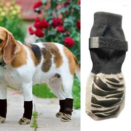 Appareils pour chiens Anti Slip Socks Chaussures réglables Pluie Snow Boot Footwear Protector Grip Claw Boties avec sangles pour les petits chiens