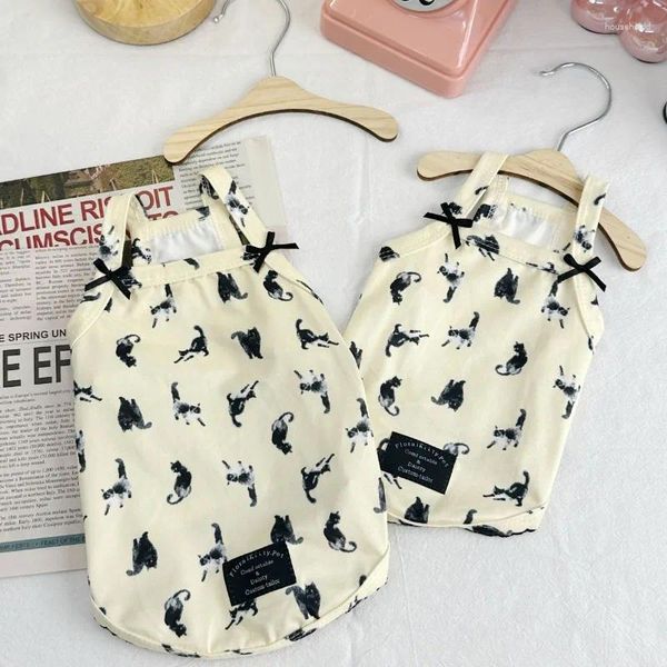 Ropa para perros Chaleco con estampado en blanco y negro Ropa de dibujos animados Estilo BM Tirantes Ropa para perros pequeños Gato Cómodo Dulce Kawaii Productos para mascotas