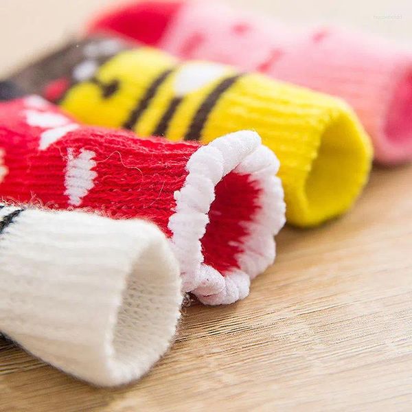 Vêtements de chien dessin animé chaussettes pour animaux de compagnie mignon tricots antidérapants décontracté chaud imprimé chiot chaussette petit moyen chiens produit