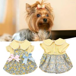 Vêtements pour chien robe de chat mode imprimerie réseau nœud papillon collier de poupée respirant des vêtements de jupe pour animaux de compagnie