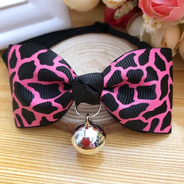 Vêtements de chien Tapis de chat pour la nourriture et l'eau Petit animal de compagnie Bowtie Bow Tie Sexy Leopard Cravate Décoration Collier