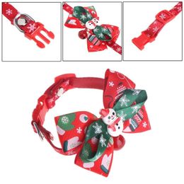 Vêtements pour chiens Chats Collier de Noël Bow Tie Festival Pet Belles décorations douces et confortables