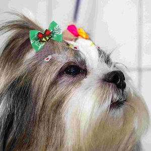 Vêtements pour chiens Bande de cheveux pour animaux de compagnie de Noël Adorable petit accessoire pour chiot Cravate en tissu Fourniture d'anneau (style mixte)