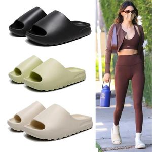 Vêtements de chien Pantoufles de noix de coco Femmes EVA Sandales de plage Été Diapositives en plein air Femme Salle de bain Chaussures de ménage Doux Grande taille