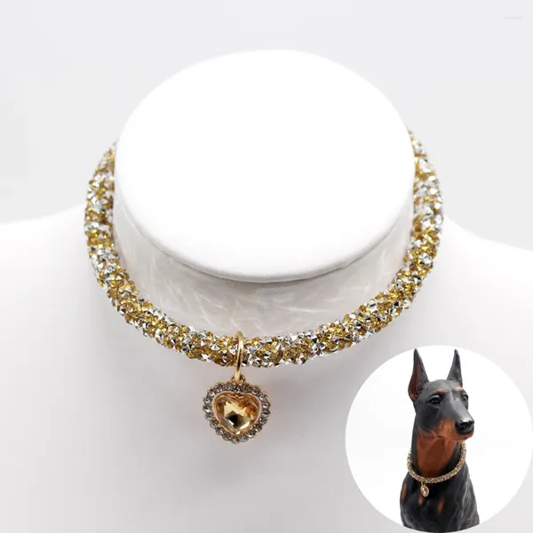 Collier de coeur de cristal de vêtements de chien avec des charmes de strass bling pour petits chiens fille tasse de thé Chihuahua collier de chat bijoux accessoires pour animaux de compagnie