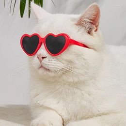 Vêtements pour chiens mignon vintage love chat sunglasses chaton accessoires pour petits chiens produits pour animaux de compagnie verres de lunettes de lune