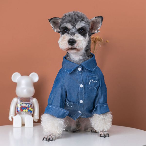 Camisa de mezclilla de ropa para perros ropa de perros de ropa retro ropa de perros pequeños Cat Spring Summer Schnauzer Kawaii Corea Fashion Pet Artículos 230812