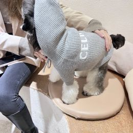 Vêtements pour chiens Designer vêtements pour chiens automne et hiver pull à tricoter gris pour animaux de compagnie Chenery Teddy Fadou manteau corgi vêtements pour chats pull