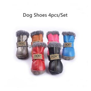 Hondenkleding Hondenkleding Schoenen voor huisdieren 4 stks/set Warme winterlaarzen voor chihuahua Waterdichte sneeuwschoenen Outdoor Puppy-outfit Anti-slip Drop De Dhonx