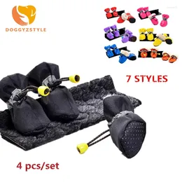 Hondenkleding doggyzstyle waterdichte 4 pc's/set huisdierschoenen anti-slip winterreflecterende regenlaarzen passen regenjas voor grote honden chihuahua