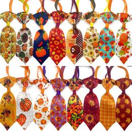 Ropa para perros Estilo de otoño Mascota Cachorro Gato Thansgiving Bow Ties Bowties Holiday Colalr Suministros Accesorios