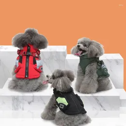 Vêtements de chien Mode Produits pour animaux de compagnie Poitrine Dos Petits vêtements avec poches Veste à glissière Protection extérieure et vêtements d'hiver de chaleur