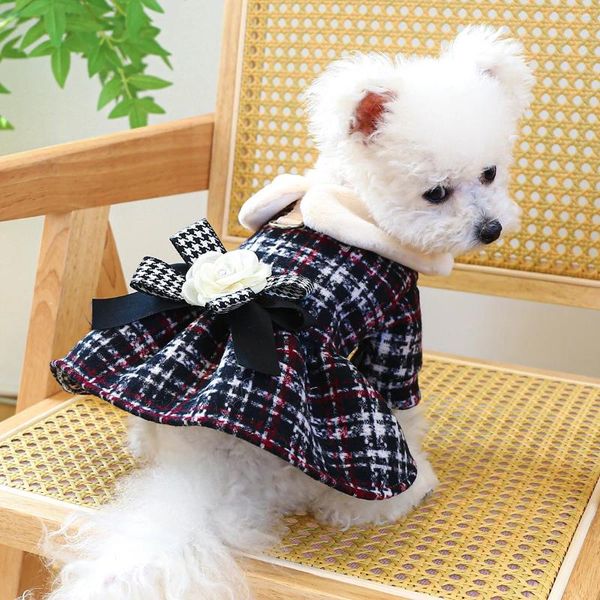 Ropa para perros Cachorro floral Vestidos de novia Cuello de piel blanca Invierno Otoño Cálido Traje de mascota Ropa para pequeños disfraces de animales medianos Chihuahua