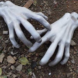 Ropa para perros Halloween Decoración de mano falsa Decoración de la casa encantada artificial Esqueleto s Plástico Hueso humano Zombie Party Prop 2pcs 220921