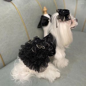 Vêtements pour chiens Vêtements faits à la main Fournitures pour animaux de compagnie Robe Cape Accessoires pour cheveux Ensembles Golden Black Tulle Jupe à plusieurs niveaux Tutu Élégant One Piece Party