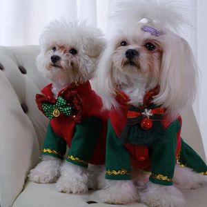 Ropa para perros Ropa de invierno hecha a mano Vestido de pareja Suministros para mascotas Chaquetas Navidad Linda capa Traje de lana Cálido Festival Año festivo