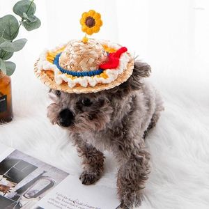 Vêtements pour chiens Chapeau Costume Chapeaux de paille Accessoire avec fleur en tricot Mentonnière réglable pour chats Shih Tzu Pugs Chiens de petites races