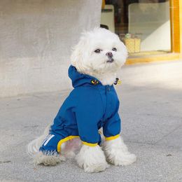 Ropa para perros Chubasquero reflectante para mascotas al aire libre de alta calidad Todo incluido Transpirable Ropa informal a juego de colores