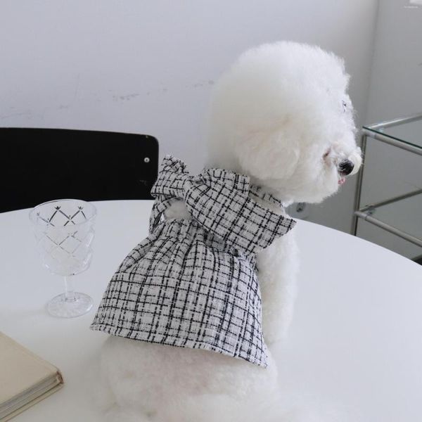 Ropa para perros INS vestido de primavera moda blanco y negro grueso trenzado arco halter gato traje vestidos de fiesta dar clips para el cabello