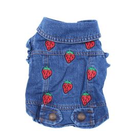 Hondenkleding Jeans Pet Dog Jacket Strawberrys Blue Denim Coat Dress Puppy SpringAutumn Kleding Apparel 230625