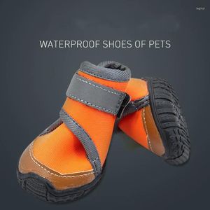 Vêtements de chien Grandes chaussures Bottes pour animaux de compagnie imperméables et chaudes Mode Animaux Botas Extérieur Anti-goutte Résistant à l'usure Buty Dla Psa Perro Chiot Chien