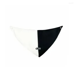 Ropa para perros accesorios de bufanda de mascotas de lujo Fashion S-L Ajustable Babs Banadanas Cat Triangle Bandana