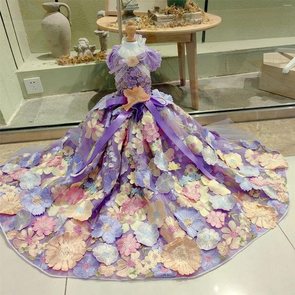 Vêtements pour chiens Luxe Violet Broderie À La Main Fleur De Mariage Jupes Vêtements Pour Animaux De Compagnie Dentelle Arc Longue Queue Princesse Robe Pour Petits Chiens Moyens