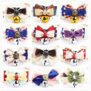 Ropa para perros mascota gato collar joyería ajustable correa de hombro pajarita campana cachorro suministros