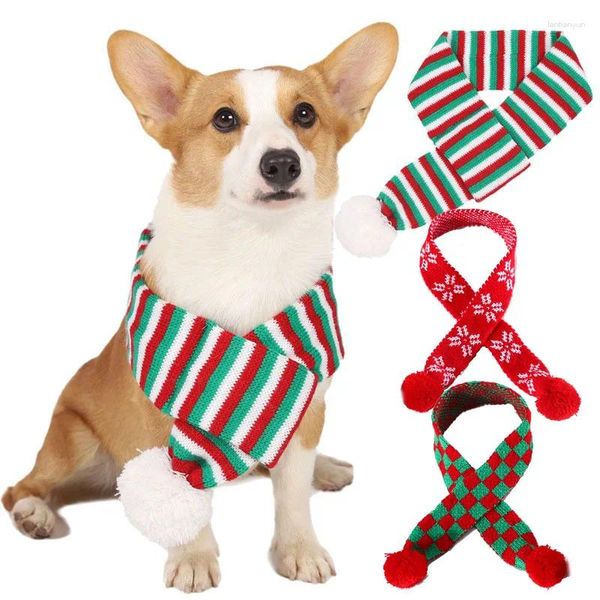 Appareils pour chiens Pet Christmas Scarf tricoté d'hiver chaud Snowflake Stripe Festive Party Accessoires Année de chats Supplies