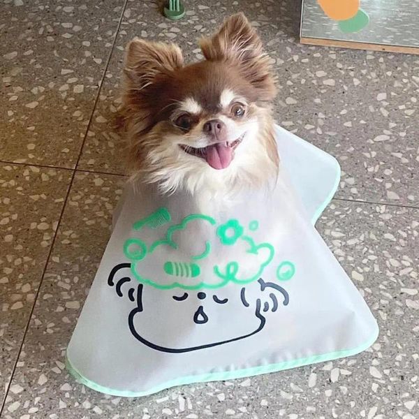 Ropa para perros Capa para mascotas Cabo Corte de pelo ajustable para gatos Perros Suministros de aseo con estampado de dibujos animados transparente