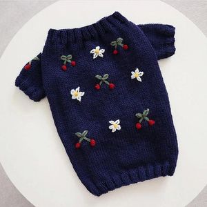 Hondenkleding Dierenkleding Warm Winter Medium Klein Handgebreide puppytrui Schattige bloemen Wol Kitten Modepullover Chihuahua