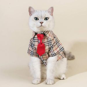Vêtements pour chiens Vêtements pour animaux de compagnie T-shirt T-shirt d'été à carreaux avec nœud papillon et cravate pour chiens chats
