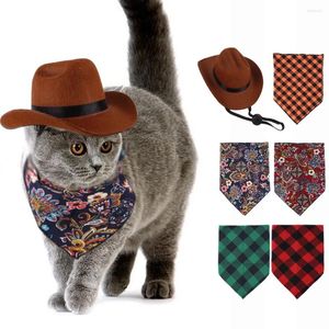 Appareils pour chiens Pet Cowboy Hat Bandana Costume des accessoires de chat drôles Set pour l'anniversaire de Noël et des fêtes de fête portées quotidiennement