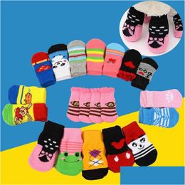 Vêtements de chien Pet Dog Cat Chaussettes chaudes pour l'hiver Chiot mignon Chiens Coton doux Anti-dérapant Tricot Weave Sock Vêtements 4pcs / Set Drop Livraison Hom Otmus