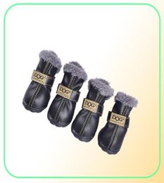 Appareils pour chiens chaussures de compagnie 4pcset Bottes chaudes d'hiver pour animaux de compagnie pour chihuahua étanche railshoes extérieur tenue de chiot anti slid2755205