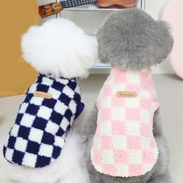 Hondenkleding Pet Sweater Mooie dambord Fleece Vest Ronde nekkleding Huisdieren voor de winter