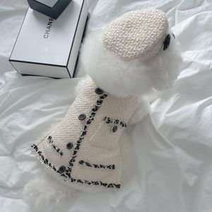 Vêtements de chien vêtements de chiot coton robe élégante ensemble tressé manteau sans manches mode chapeau mignon chat animal de compagnie