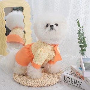 Vêtements pour chiens Chiot Robe deux pièces Robe à fleurs Jupe d'été Respirante à deux pattes Teddy Style coréen Fournitures pour animaux de compagnie