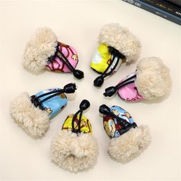 Chaussures de vêtements pour chiens hiver des chaussures de coton super chaud anti-glissement bottes de pattes protecteurs chiot