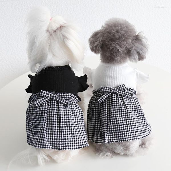 Chien vêtements printemps été noir et blanc manches volantes jupe à carreaux personnalité vêtements pour animaux de compagnie chat mignon arc chiot robe