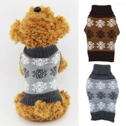 Pull de vêtements pour chiens Modèle de flocon tricoté à la mode fibre acrylique Gardez un chat chaud pour l'hiver