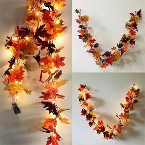 Hondenkleding Thanksgiving Harvest Festival Autumn Maple Leaf Rattan Copper Wire Lantern Party Yard Decoratieve lichten 220921