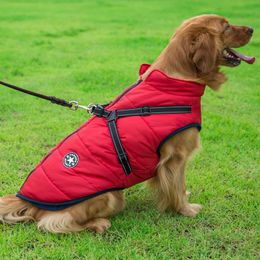 Vêtements pour chiens veste imperméable chaude avec harnais pour chien de compagnie hiver vêtements en coton confortable gilet rembourré pour petits chiens moyens J2Y 230504