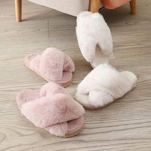 Hond kleding winter vrouwen huis slippers bont warme platte schoenen vrouwelijke slip op thuis platform harige dames chaussure femme HH133