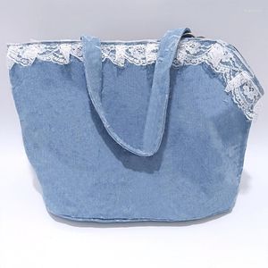 Dog Carrier Luxury Lace Designer Denim Strap Carriers Traveling Slings Pet Accessoire Sac à bandoulière pour petits chiens