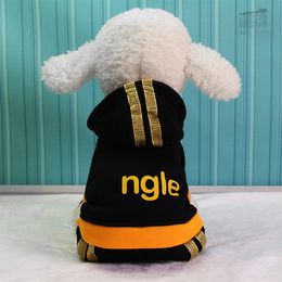 Vêtements pour chiens Vêtements pour animaux de compagnie Automne et hiver VIP Bichon Chiot de Poméranie Vêtements pour animaux de compagnie à quatre pattes Qualité Prix Ventes directes d'usine