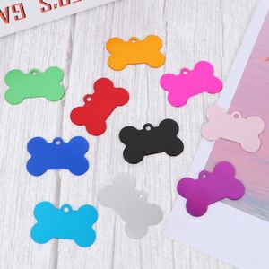 Colliers de chien 10 PCS 38 mm Tags PET pour chiens ID Tag Forme osseuse Nom de téléphone de chat Double face (10 couleurs)